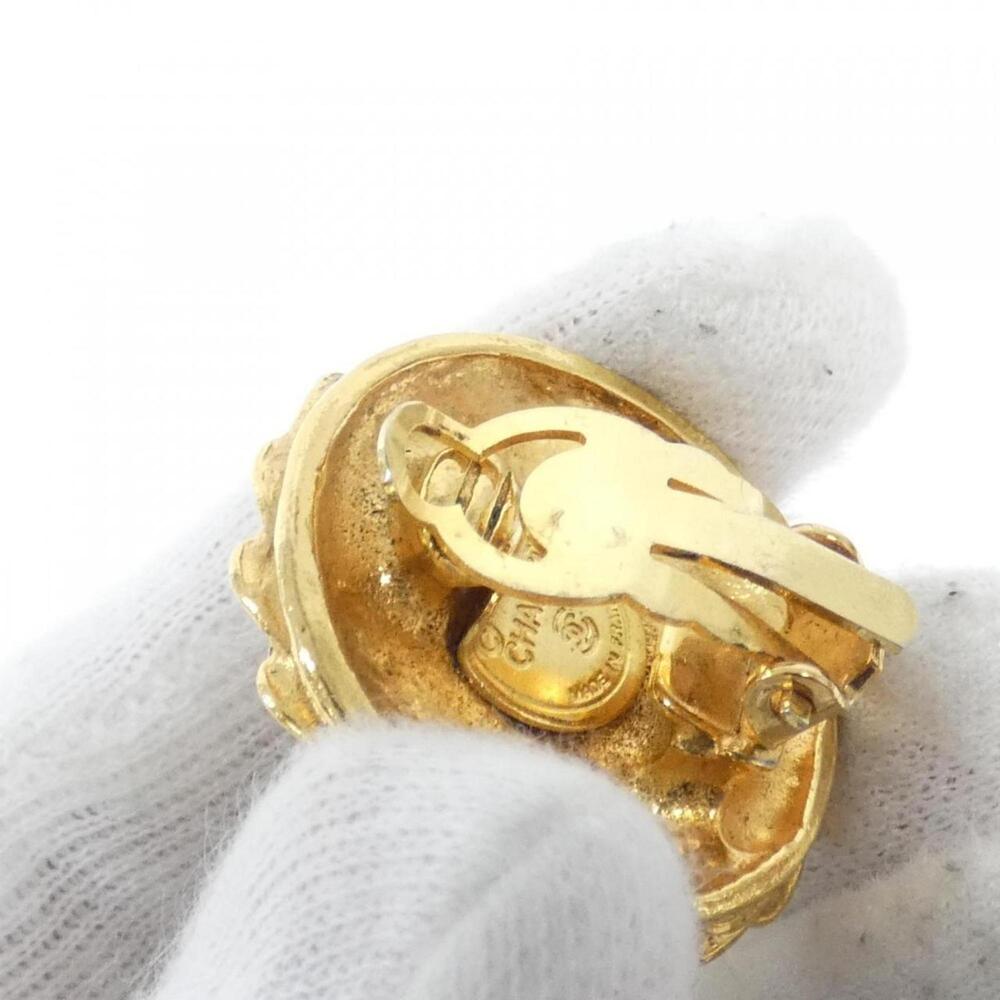 CHANEL Authentic Gold Earrings - Picture 5 of 9